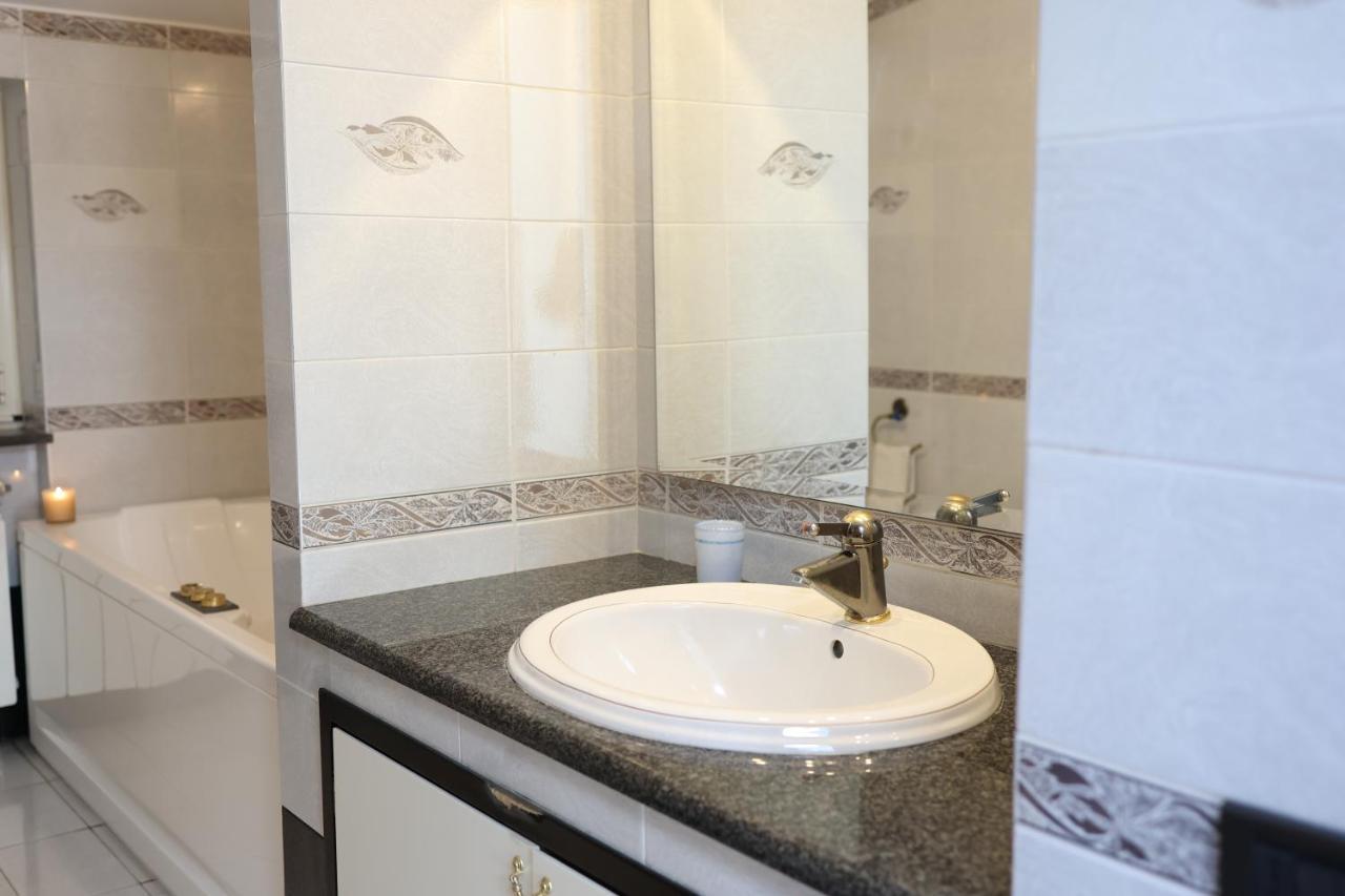 B&B Privileged Pollena Trocchia Exterior foto